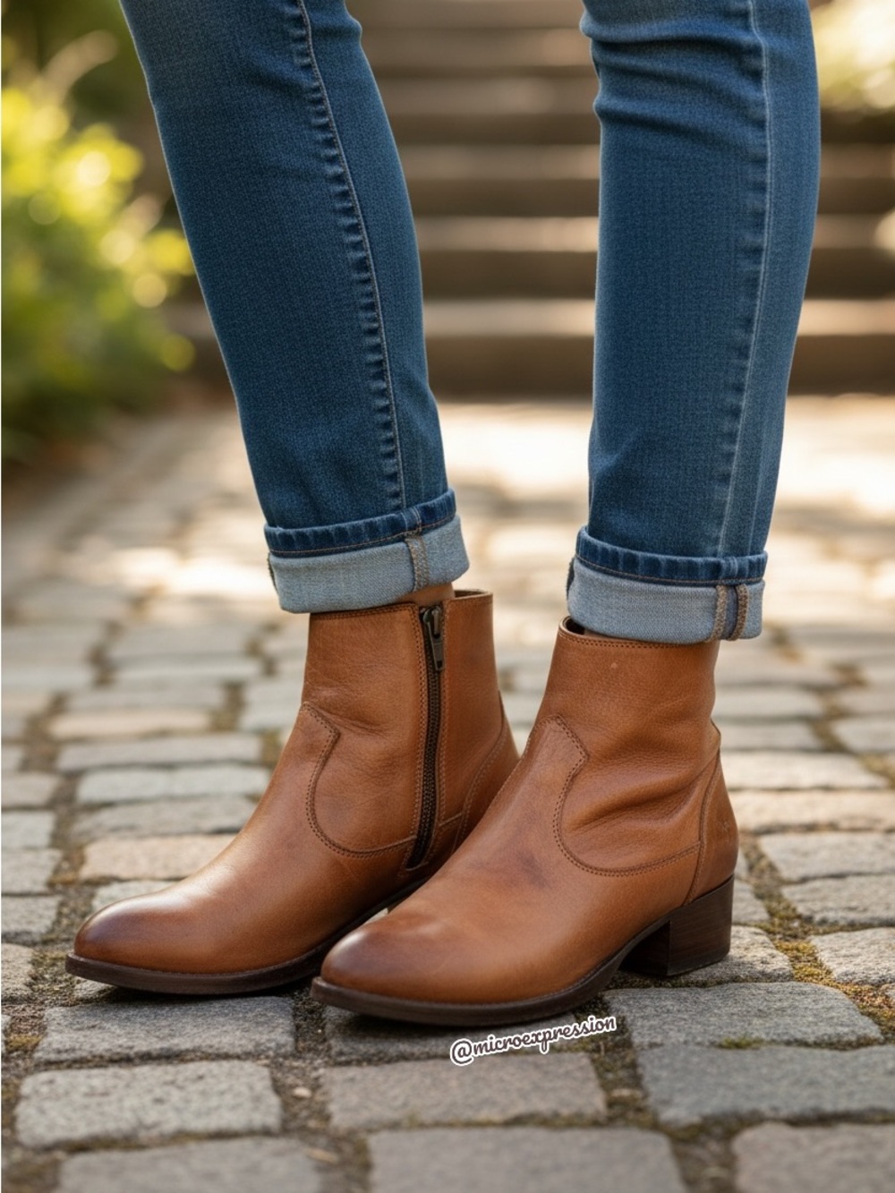 Frye Brooke Short Cognac Genuine Leather Inside Zip Classic Comfy Ankle Booties